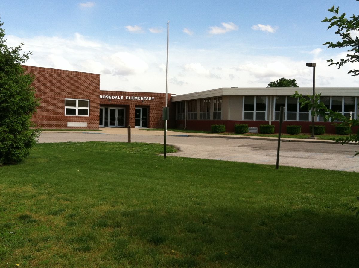 front view of elementary school